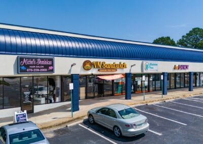 A line of businesses at the Concord Corners shopping center in Smyrna GA
