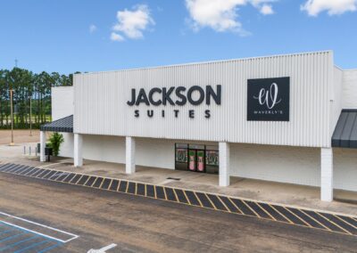 storefront for Jackson Suites and Waverly's Boutique in Columbus MS