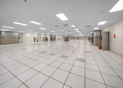One floor of the Data Center at the 4 Overlook Point corporate campus, an 850k+ SF Class A Office complex featuring a 26 MW Tier III Capable Data Center and multiple 6 story offices, now available for lease under new ownership!