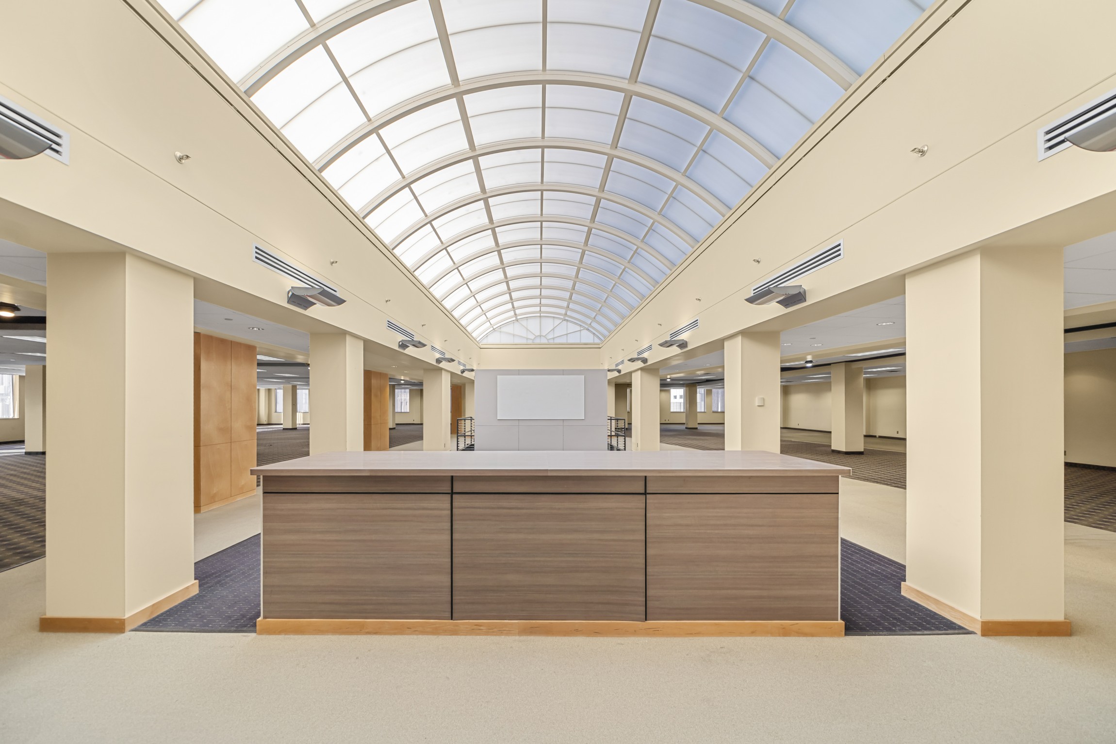 Interior of 316 Suite 501 at Town Centre in Cedar Rapids IA, a stunning office suite now available for lease!