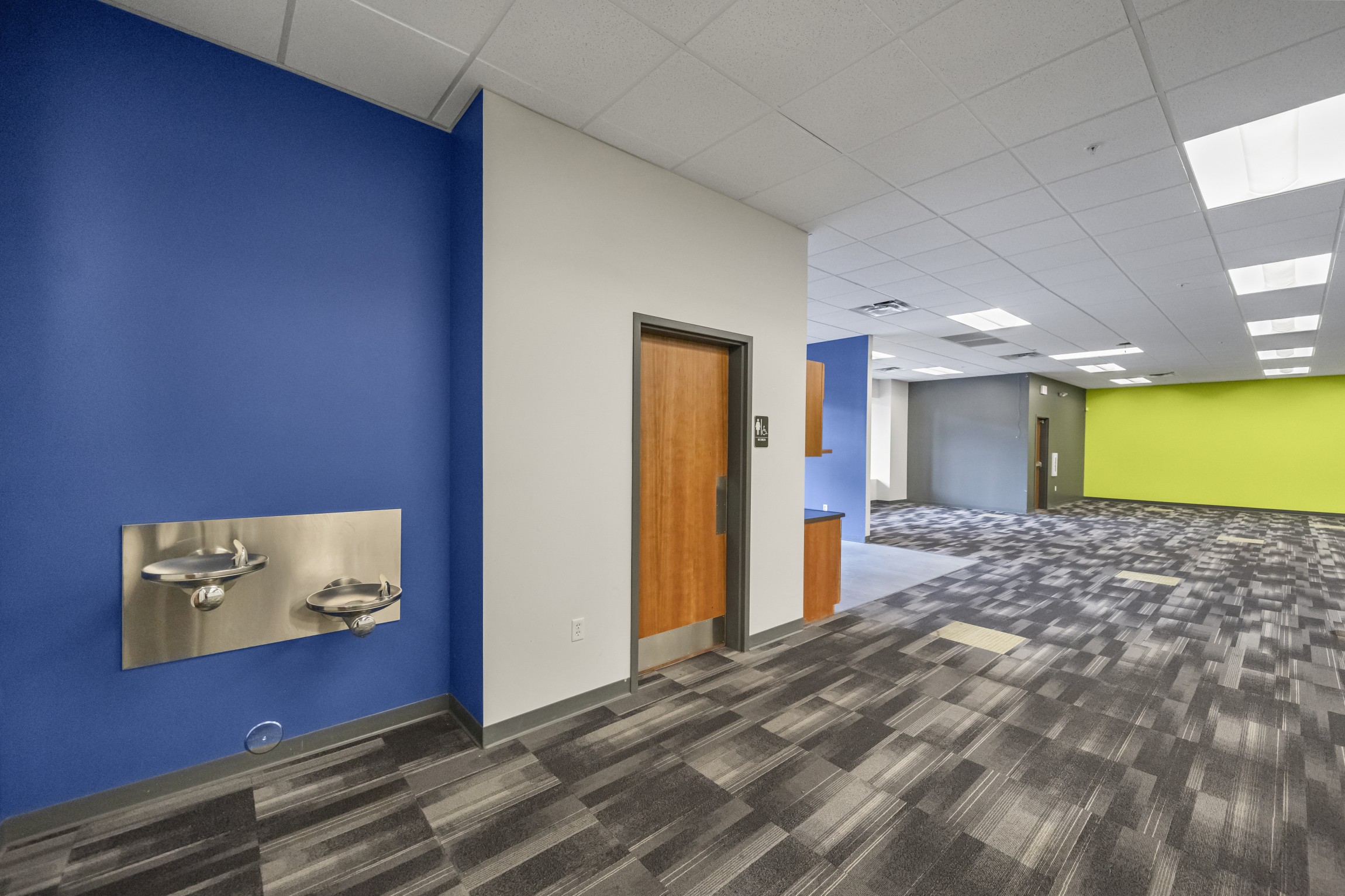 Interior of 324 Suite 150 at Town Centre in Cedar Rapids IA, an office suite now available for lease