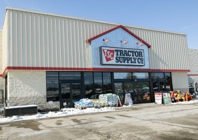 Storefront of the Tractor Supply Co. shadow-anchoring the Greentree Mall in Berlin WI