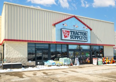 Storefront of the Tractor Supply Co. shadow-anchoring the Greentree Mall in Berlin WI