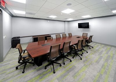 Furnished conference room available for use by the tenants of the Regions Tower/400 West Capitol building in Little Rock AR, an office building with office & retail space now available for lease.