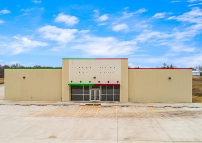 Front view of 970 US Hwy 18 in Britt IA, a freestanding Retail building now available for lease