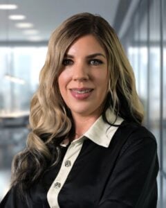 staff photo of Lindsey Shelton